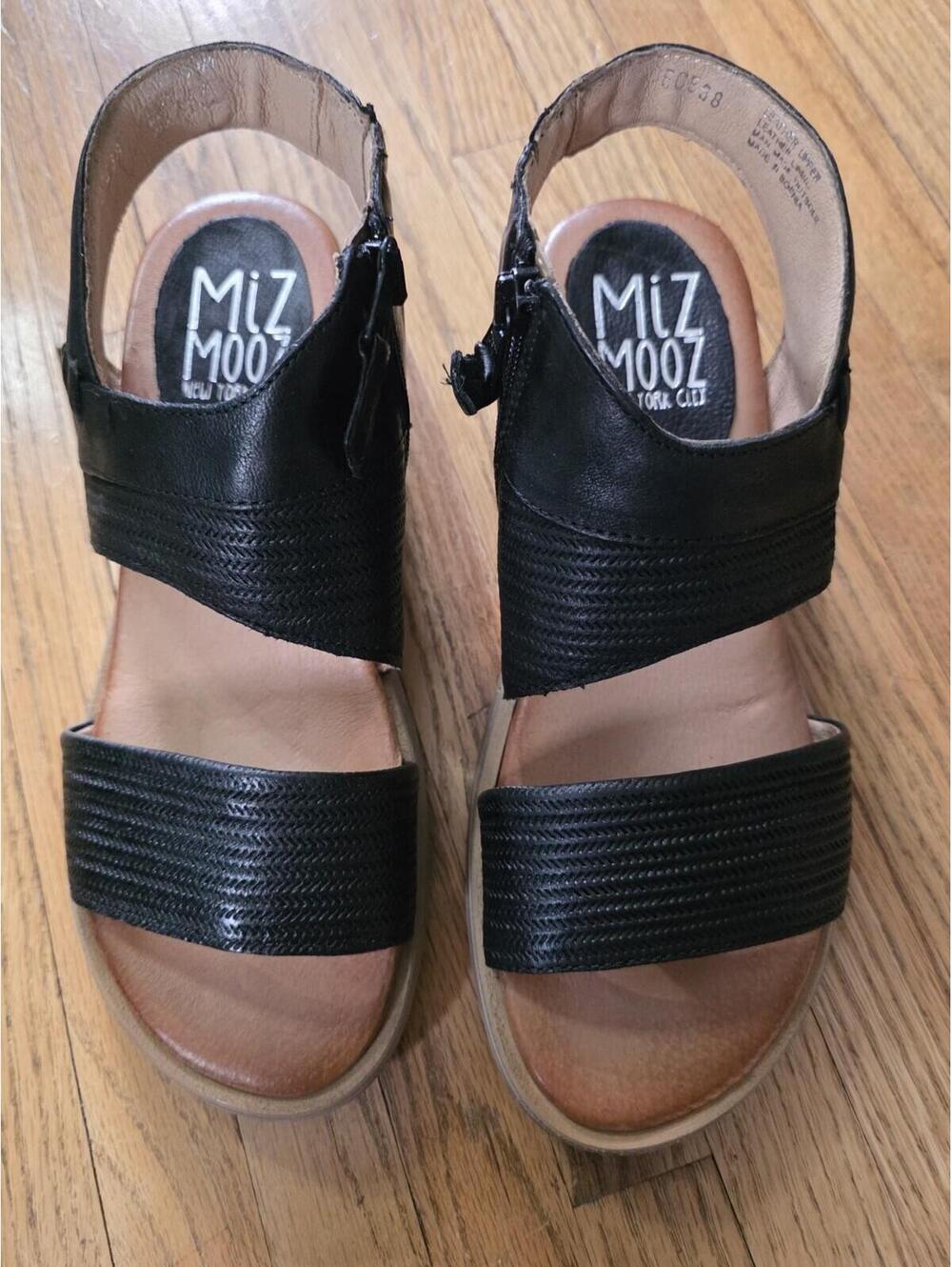 Womens Miz Mooz sandals Size 7.5-8 - Style Cece Color Black